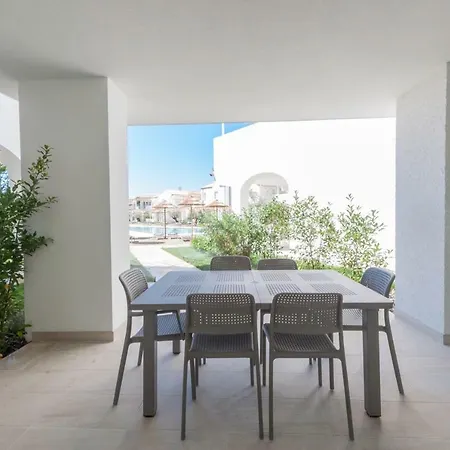 Apartment Les Maisons